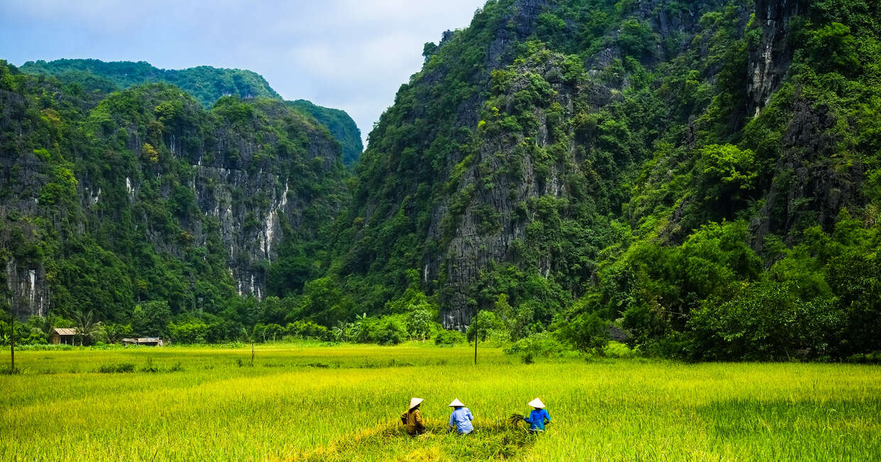 tourhub | Explore! | Upgraded - Discover Vietnam 